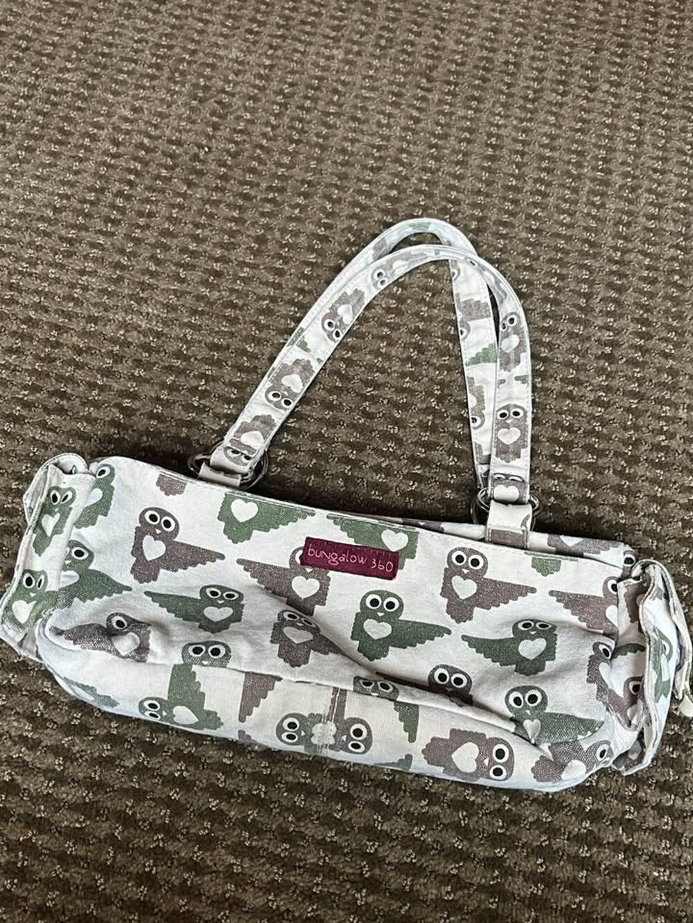 🦉Bungalow 360 Canvas Shoulder Bag with Owl Print. EUC!🦉